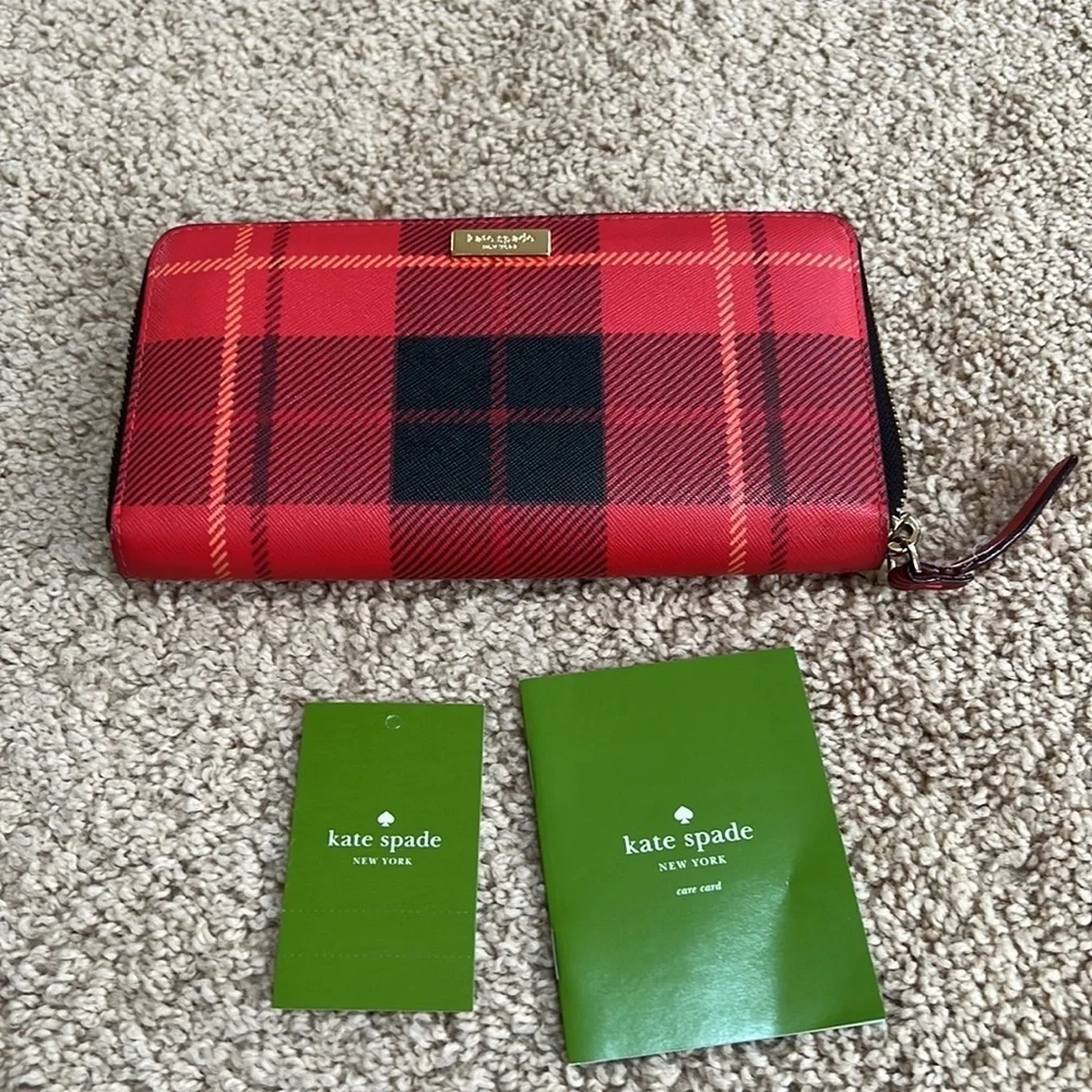 NWT! KATE SPADE Neda Newbury lane printed plaid red wallet.